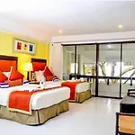 White House Beach Resort