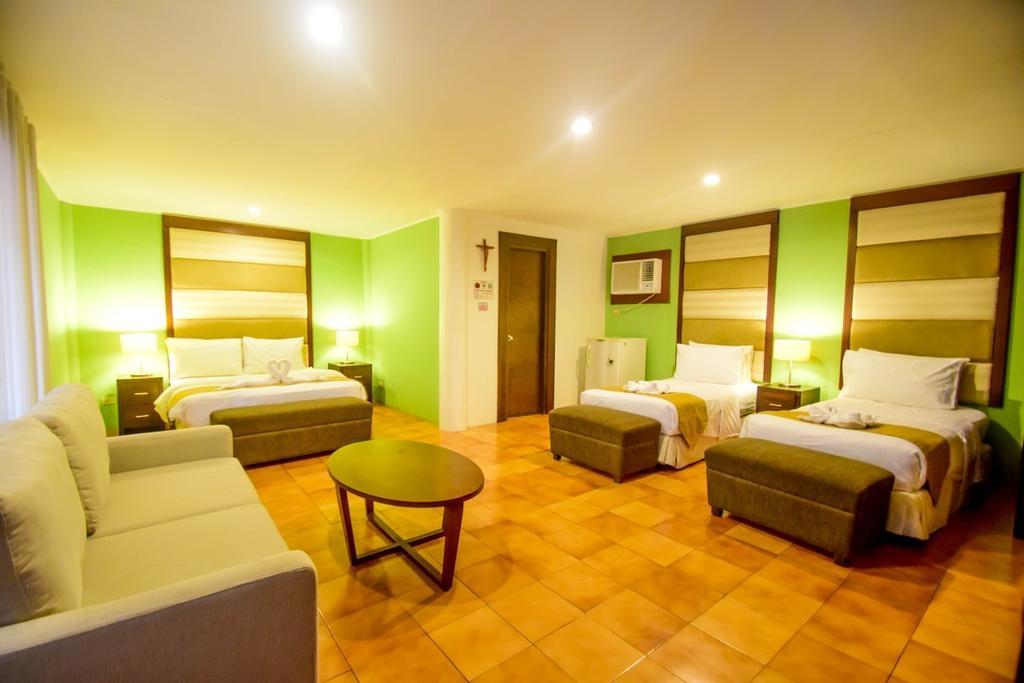 Resort White House 3*