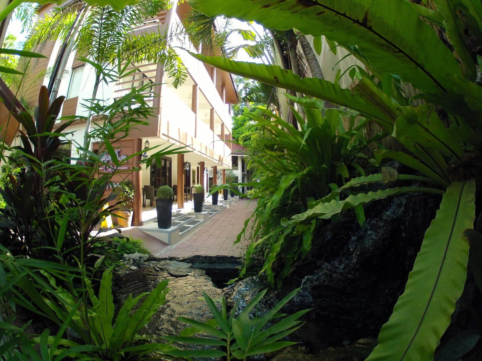 Resort White House