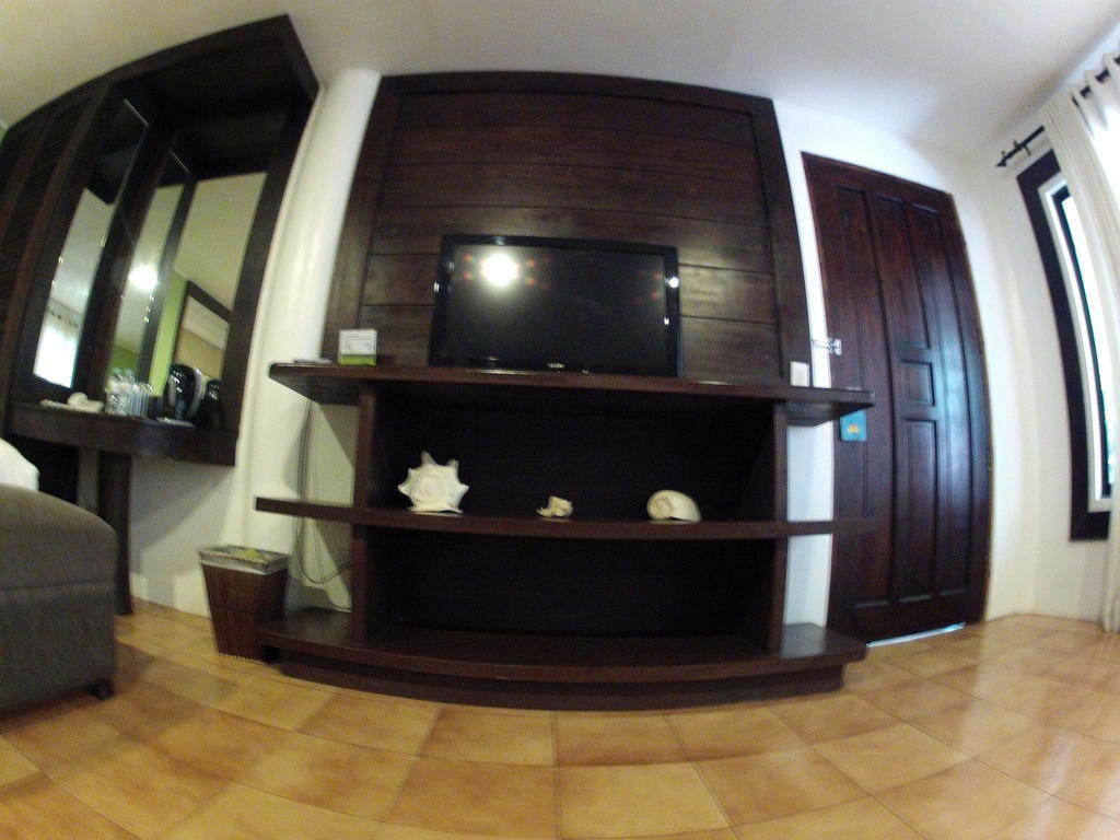 Resort White House 3*