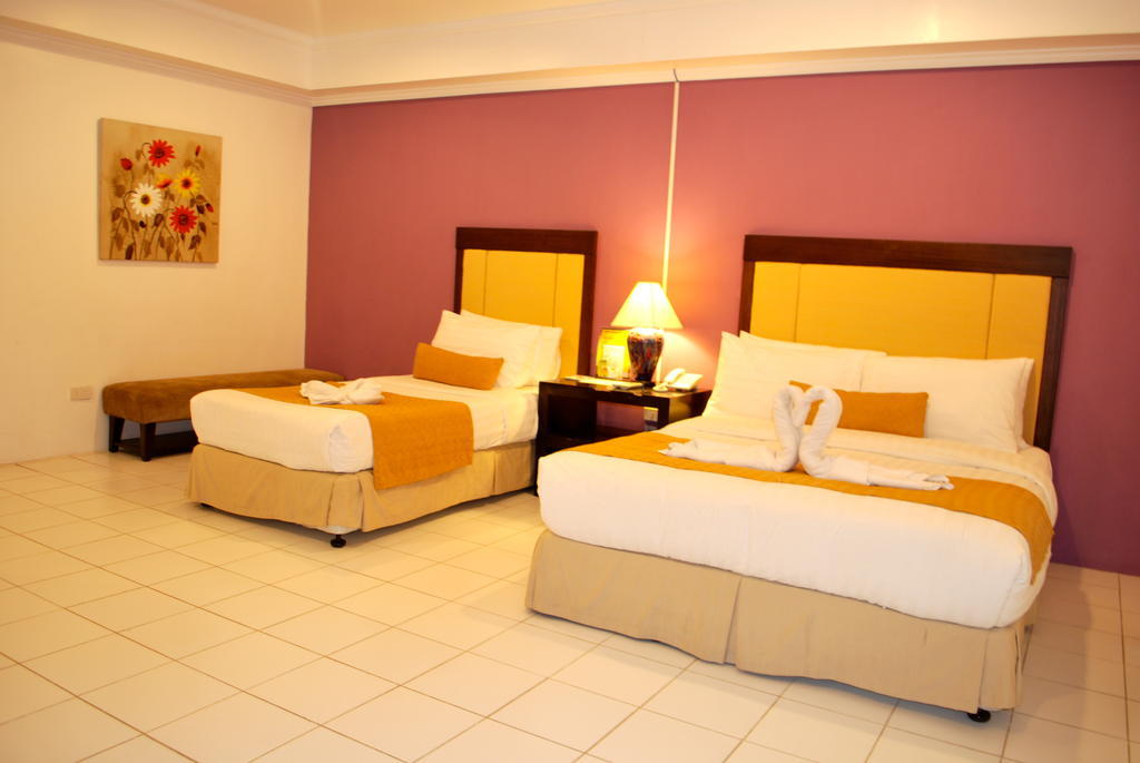 White House 3*