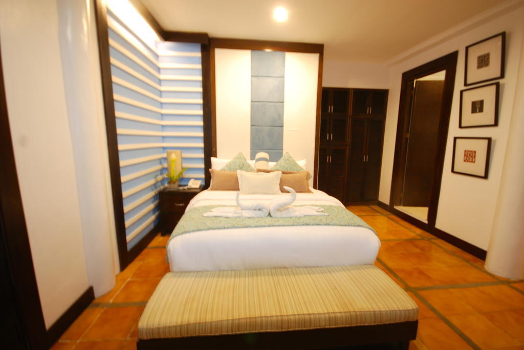 Resort White House Balabag (Boracay)